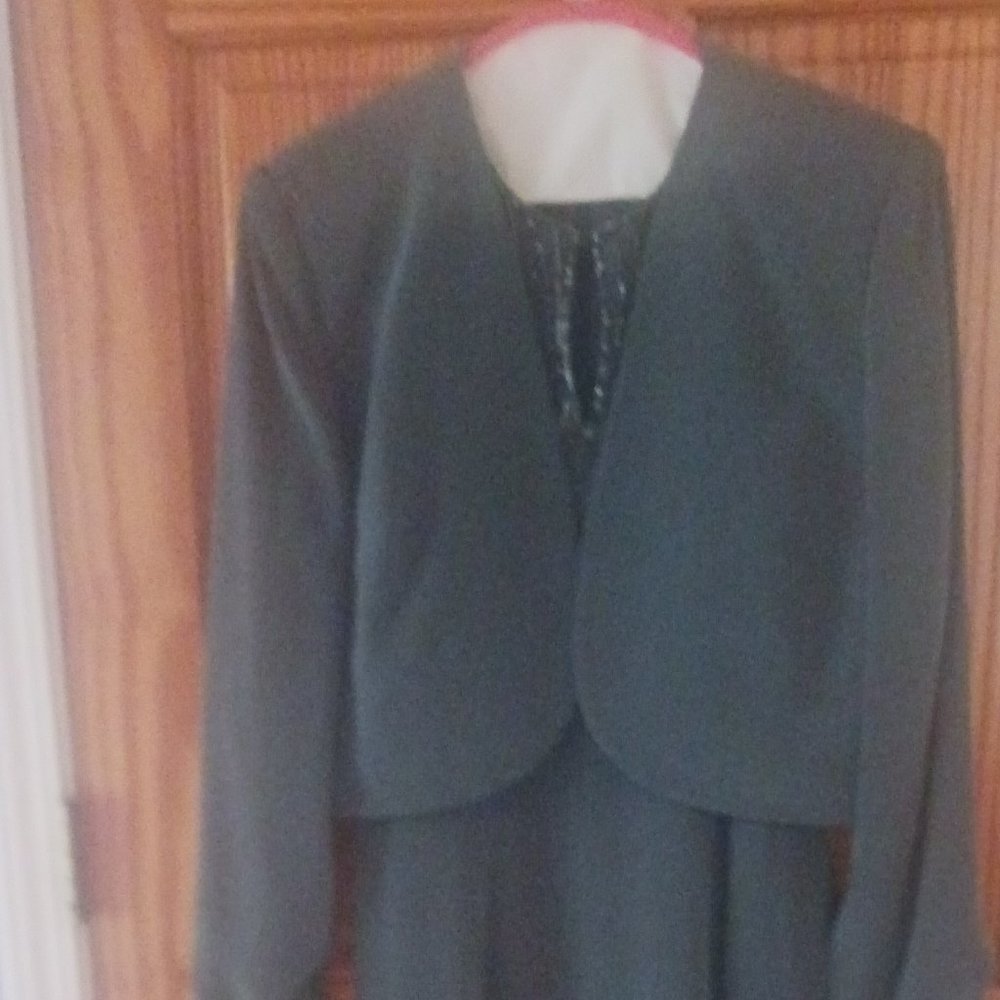 A formal gown of classic style.  Never goes out of fashion.